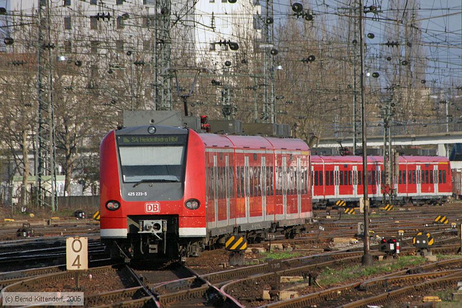 Deutsche Bahn - 425223-5
/ Bild: db4252235_e0015956.jpg