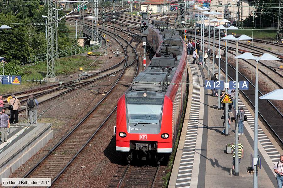 Deutsche Bahn - S-Bahn Rhein Neckar - 425226-8
/ Bild: db4252268_bk1405310151.jpg
