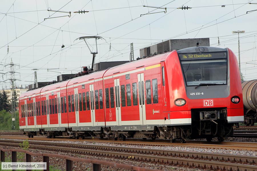 Deutsche Bahn - S-Bahn Rhein Neckar - 425231-8
/ Bild: db4252318_bk0804240031.jpg