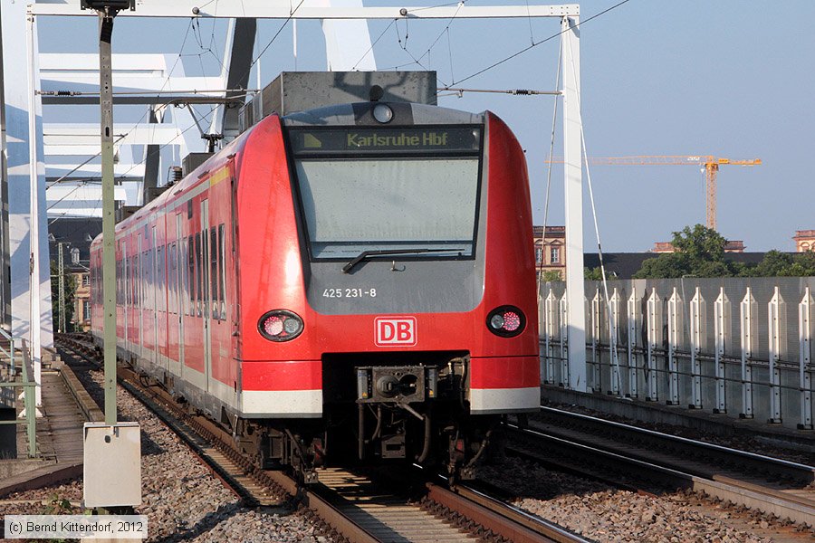 Deutsche Bahn - S-Bahn Rhein Neckar - 425231-8
/ Bild: db4252318_bk1207240045.jpg