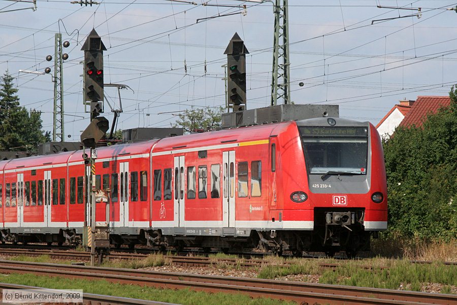 Deutsche Bahn - 425233-4
/ Bild: db4252334_bk0906040049.jpg