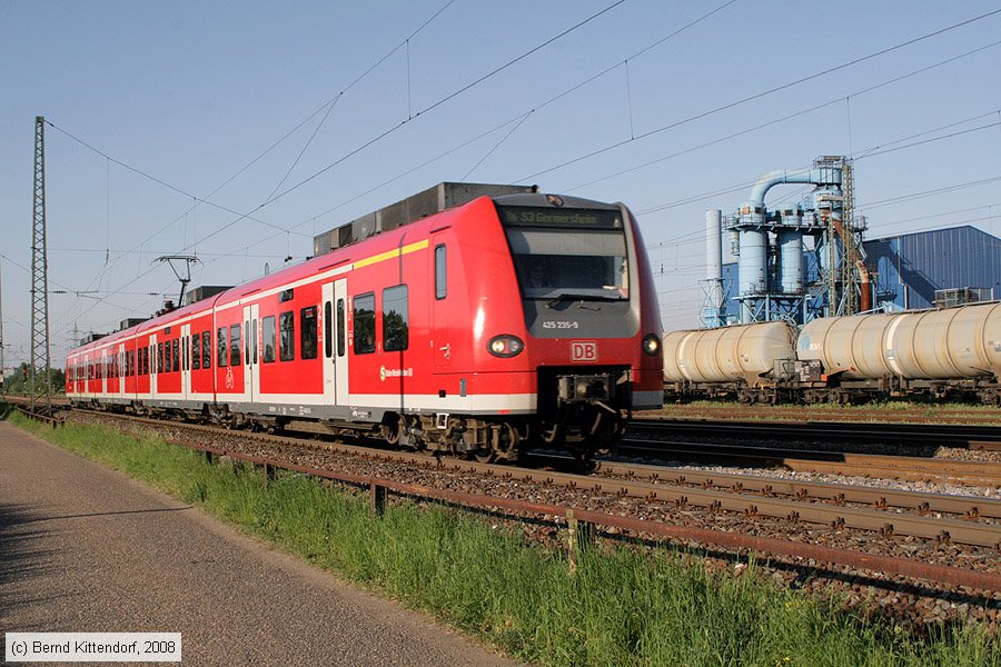 Deutsche Bahn - 425235-9
/ Bild: db4252359_bk0805080034.jpg