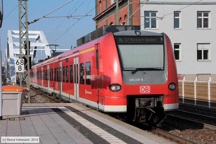 Deutsche Bahn - 425235-9
/ Bild: db4252359_bk1406120063.jpg