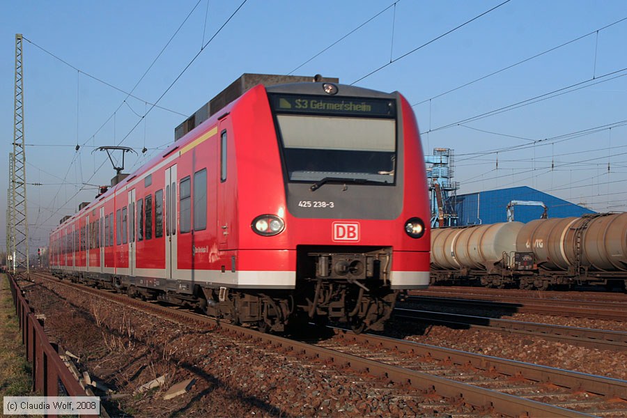 Deutsche Bahn - 425238-3
/ Bild: db4252383_cw0802190016.jpg