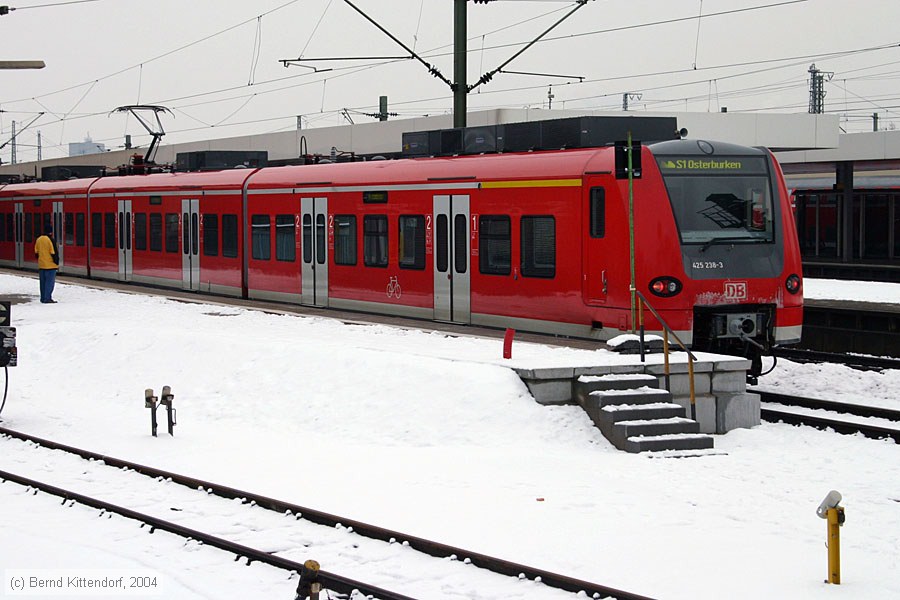 Deutsche Bahn - 425238-3
/ Bild: db4252383_e0001842.jpg Deutsche Bahn - 425238-3
/ Bild: db4252383_e0001842.jpg