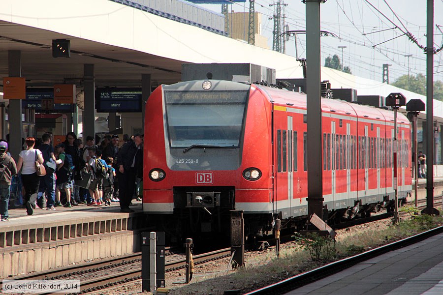 Deutsche Bahn - 425250-8
/ Bild: db4252508_bk1404250039.jpg