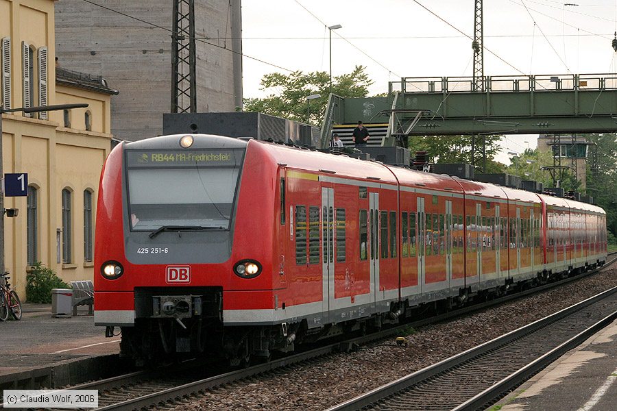 Deutsche Bahn - 425251-6
/ Bild: db4252516_cw0605240086.jpg Deutsche Bahn - 425251-6
/ Bild: db4252516_cw0605240086.jpg