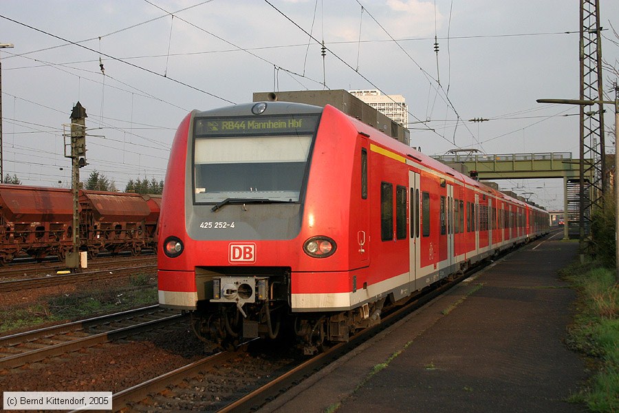 Deutsche Bahn - 425252-4
/ Bild: db4252524_e0015694.jpg Deutsche Bahn - 425252-4
/ Bild: db4252524_e0015694.jpg