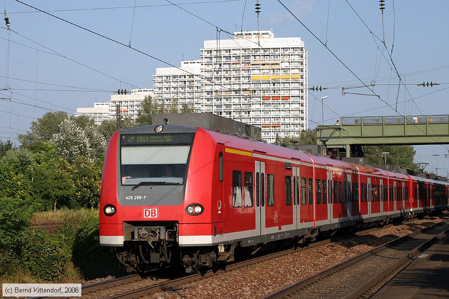 Deutsche Bahn - 425255-7
/ Bild: db4252557_bk0608070015.jpg