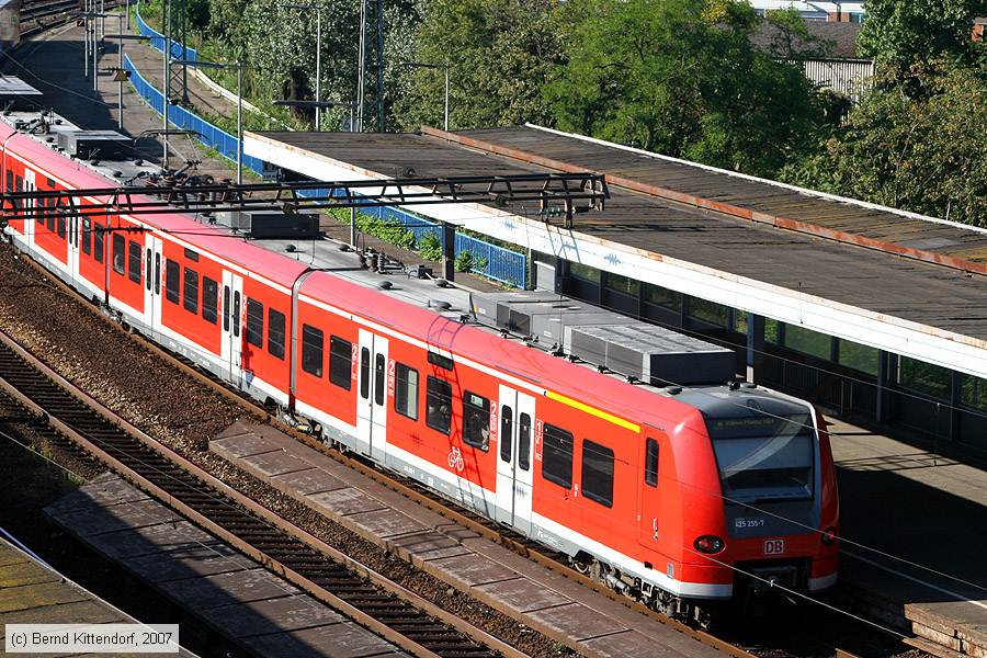 Deutsche Bahn - 425255-7
/ Bild: db4252557_bk0708300035.jpg