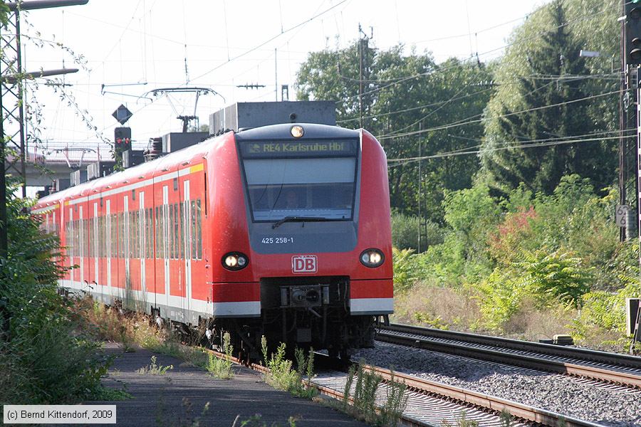 Deutsche Bahn - 425258-1
/ Bild: db4252581_bk0908270001.jpg