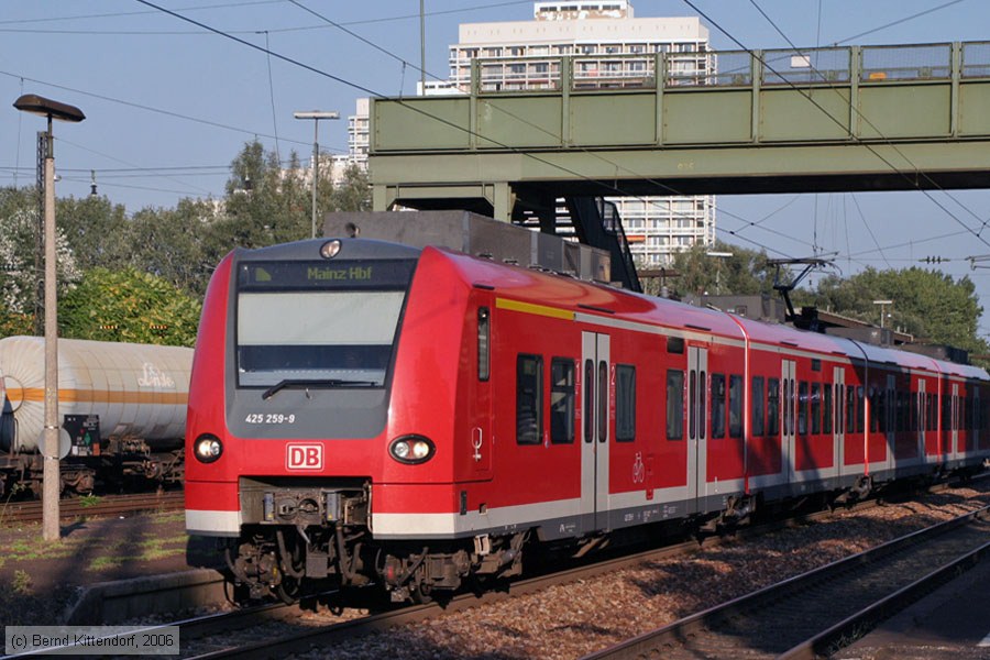 Deutsche Bahn - 425259-9
/ Bild: db4252599_bk0608070033.jpg