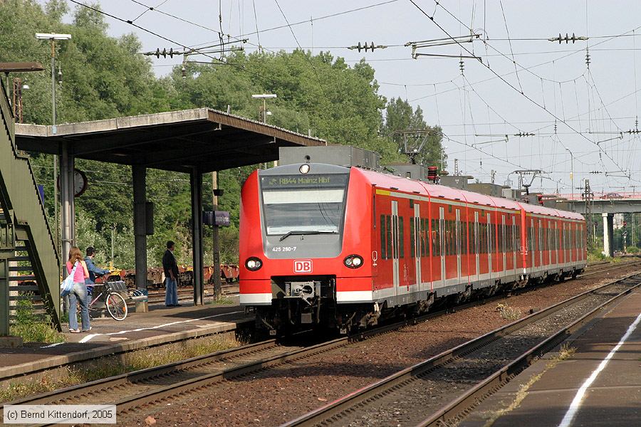 Deutsche Bahn - 425260-7
/ Bild: db4252607_e0021481.jpg