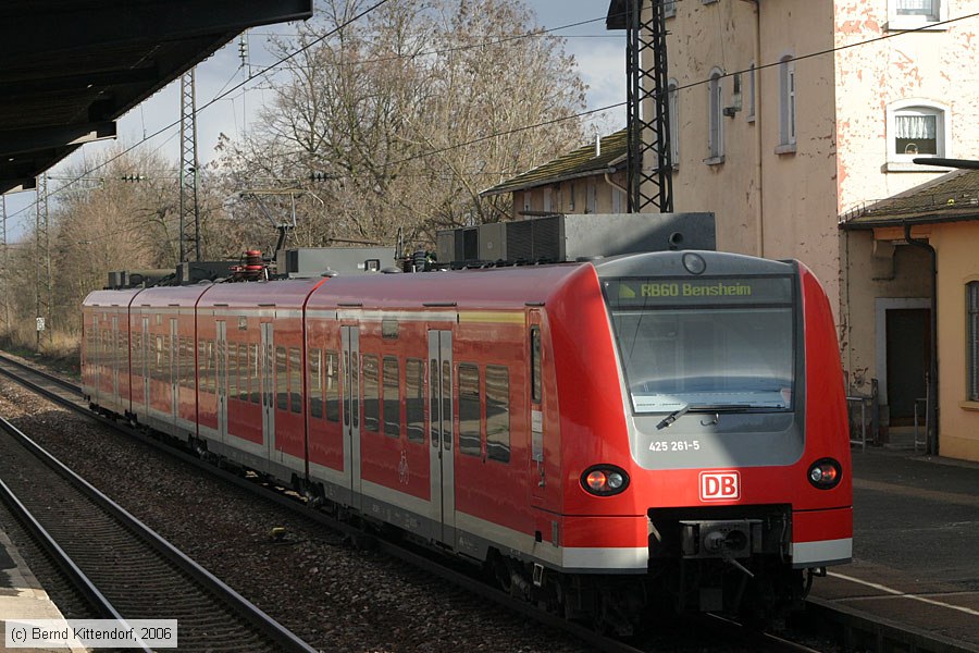 Deutsche Bahn - 425261-5
/ Bild: db4252615_bk0603290014.jpg