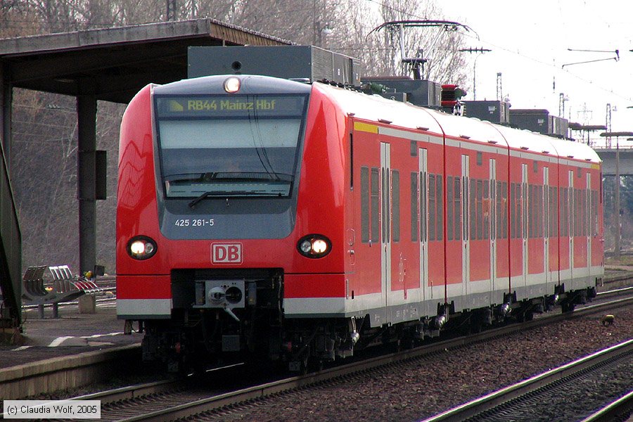 Deutsche Bahn - 425261-5
/ Bild: db4252615_cw008857.jpg