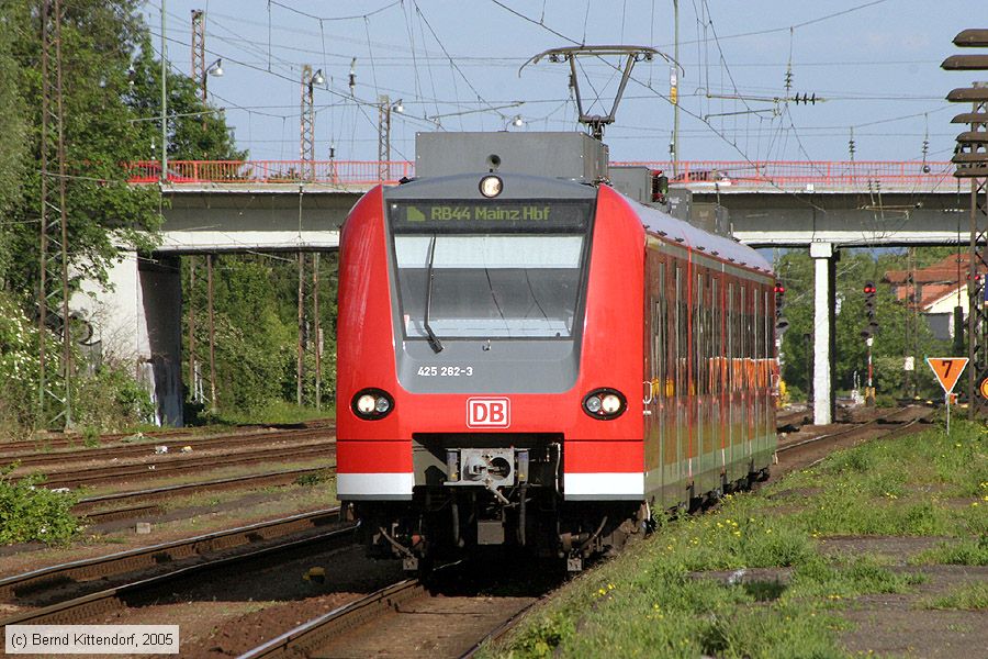Deutsche Bahn - 425262-3
/ Bild: db4252623_e0020219.jpg