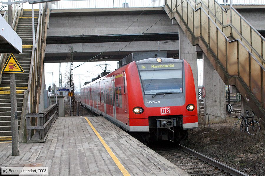 Deutsche Bahn - 425264-9
/ Bild: db4252649_bk0801020020.jpg