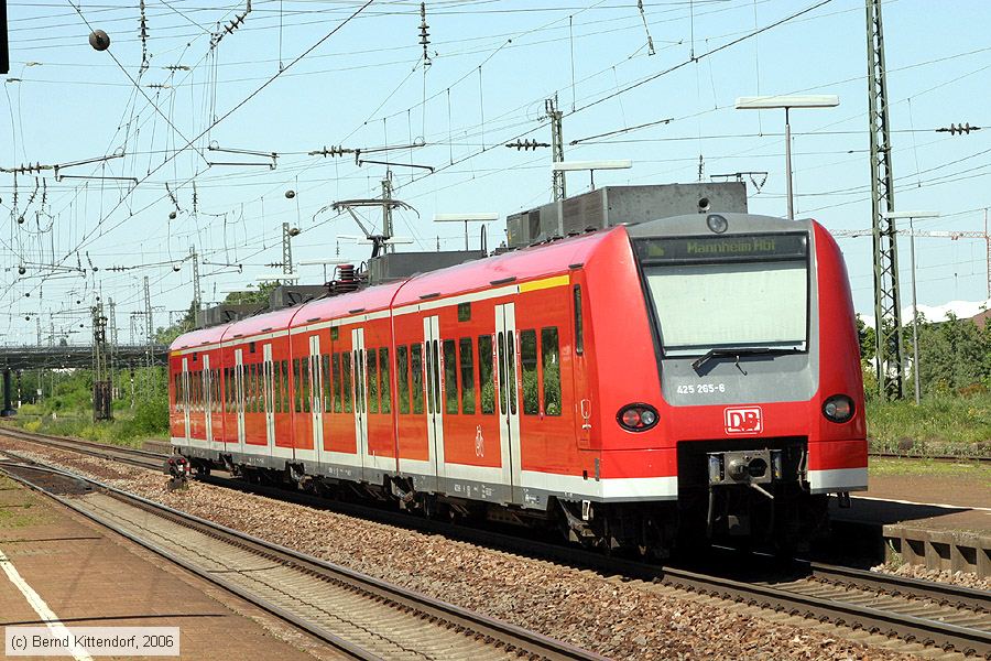 Deutsche Bahn - 425265-6
/ Bild: db4252656_bk0606110108.jpg