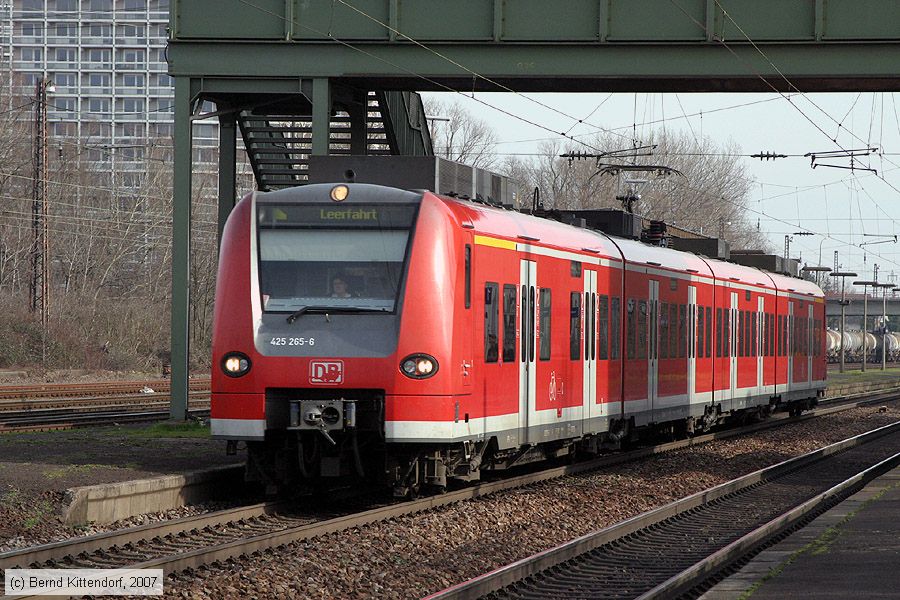 Deutsche Bahn - 425265-6
/ Bild: db4252656_bk0702170016.jpg