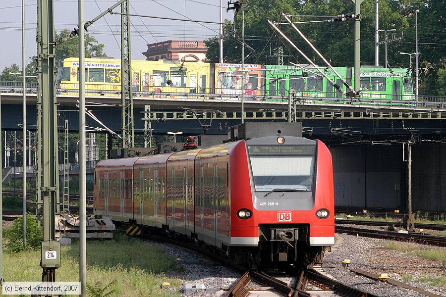 Deutsche Bahn - 425265-6
/ Bild: db4252656_bk0706080027.jpg