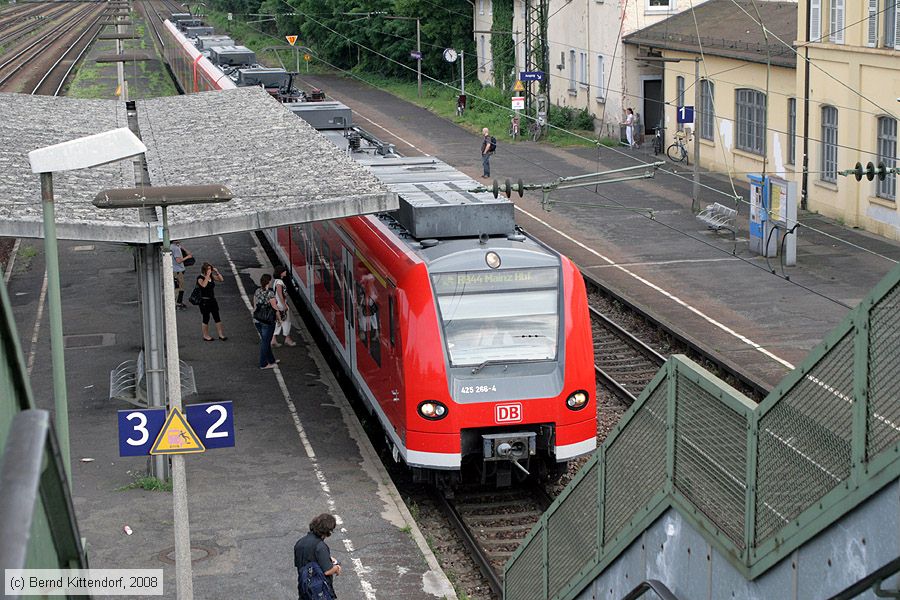 Deutsche Bahn - 425266-4
/ Bild: db4252664_bk0806030020.jpg