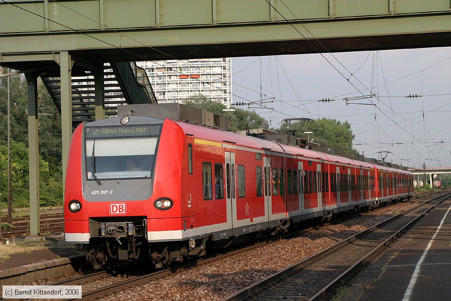 Deutsche Bahn - 425267-2
/ Bild: db4252672_bk0607270030.jpg
