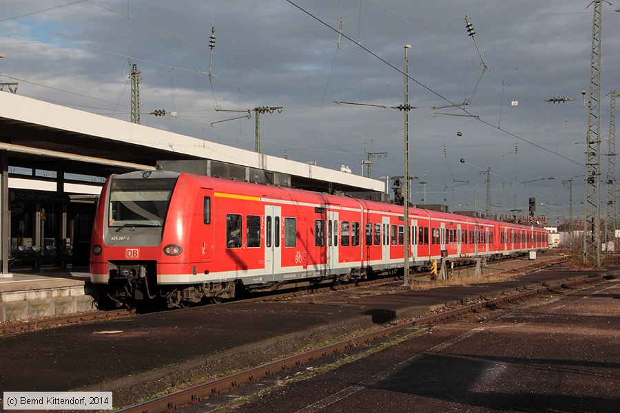 Deutsche Bahn - 425267-2
/ Bild: db4252672_bk1401070056.jpg