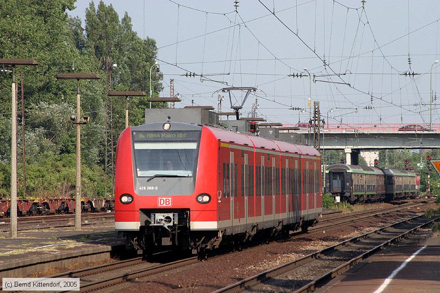 Deutsche Bahn - 425268-0
/ Bild: db4252680_e0021971.jpg
