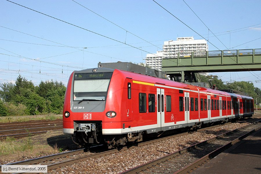 Deutsche Bahn - 425268-0
/ Bild: db4252680_e0023079.jpg