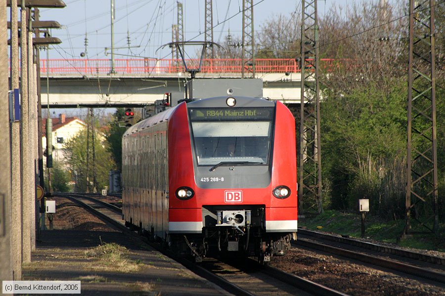 Deutsche Bahn - 425269-8
/ Bild: db4252698_e0016131.jpg