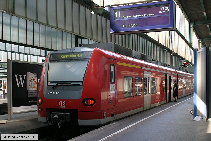 Deutsche Bahn - 425305-0
/ Bild: db4253050_bk0706080257.jpg