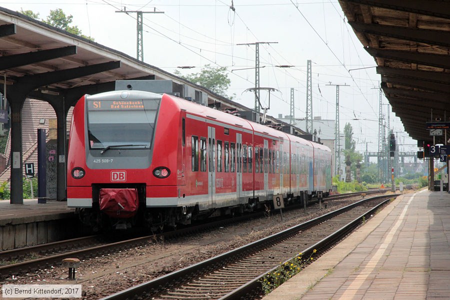 Deutsche Bahn - 425509-7
/ Bild: db4255097_bk1707100150.jpg