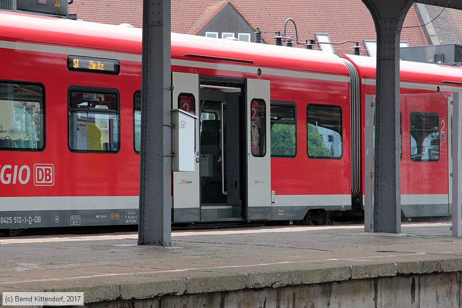 Deutsche Bahn - 425512-1
/ Bild: db4255121_bk1707100155.jpg