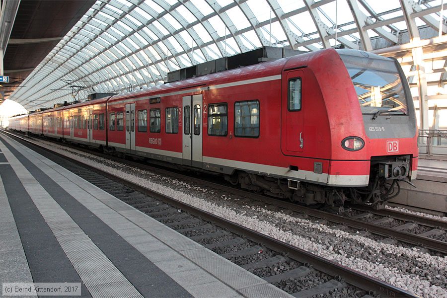 Deutsche Bahn - 425519-6
/ Bild: db4255196_bk1703270002.jpg