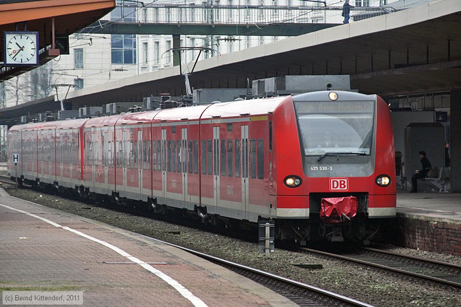 Deutsche Bahn - 425530-3
/ Bild: db4255303_bk1102160031.jpg