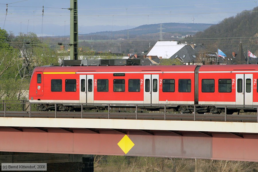 Deutsche Bahn - 425533-7
/ Bild: db4255337_bk0803310023.jpg