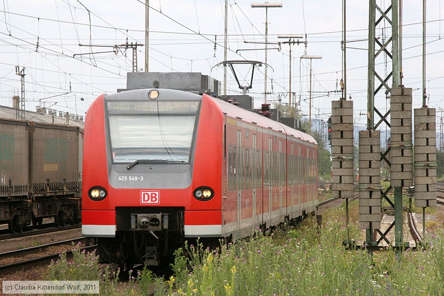 Deutsche Bahn - 425549-3
/ Bild: db4255493_cw1107060051.jpg