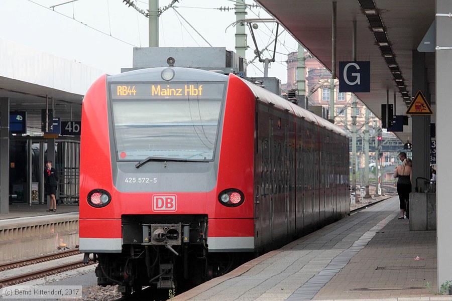 Deutsche Bahn - 425572-5
/ Bild: db4255725_bk1707090006.jpg