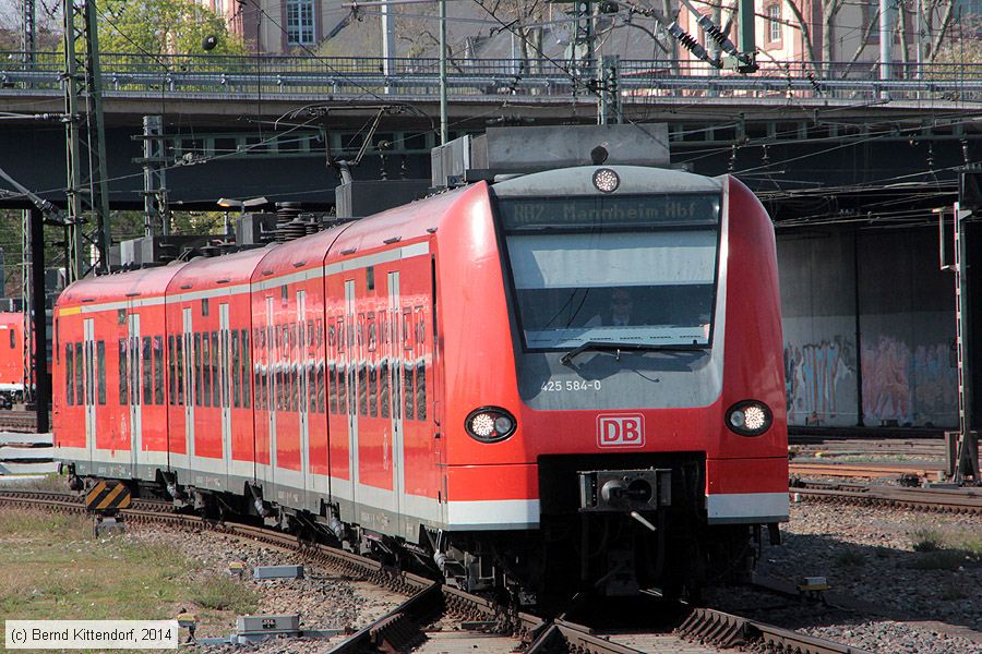 Deutsche Bahn - 425584-0
/ Bild: db4255840_bk1403290018.jpg