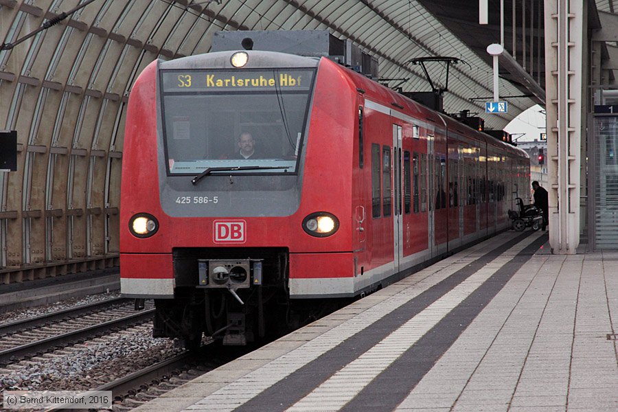 Deutsche Bahn - 425586-5
/ Bild: db4255865_bk1603190022.jpg