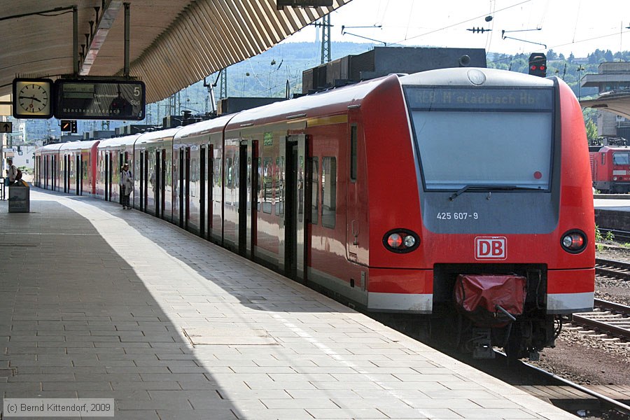 Deutsche Bahn - 425607-9
/ Bild: db4256079_bk0905240296.jpg