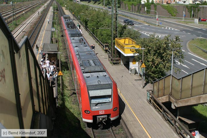 Deutsche Bahn - 425609-5
/ Bild: db4256095_bk0704300025.jpg
