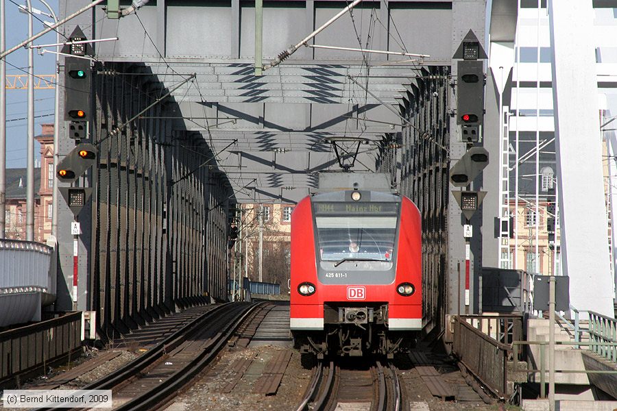 Deutsche Bahn - 425611-1
/ Bild: db4256111_bk0903190017.jpg