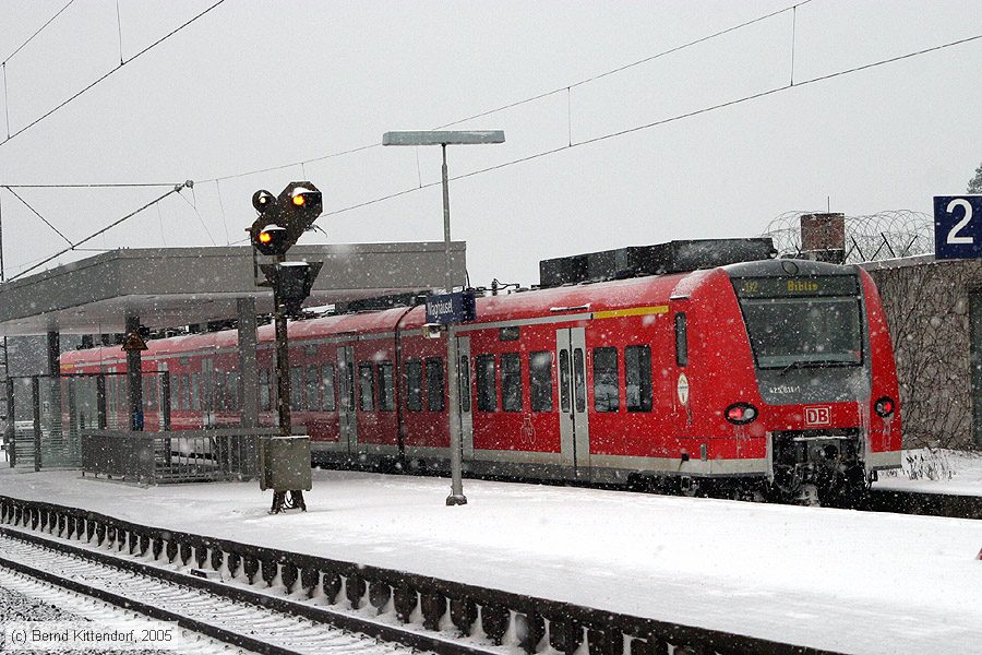 Deutsche Bahn - 425611-1
/ Bild: db4256111_e0025338.jpg