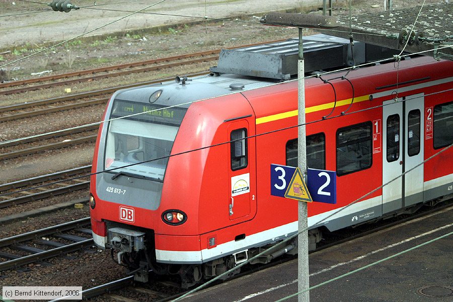 Deutsche Bahn - 425613-7
/ Bild: db4256137_bk0604010025.jpg