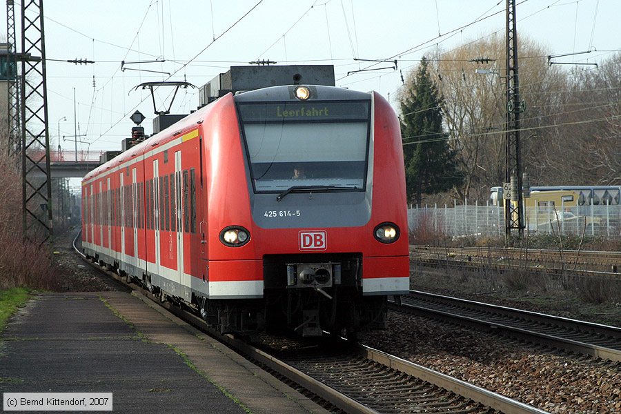Deutsche Bahn - 425614-5
/ Bild: db4256145_bk0702170042.jpg