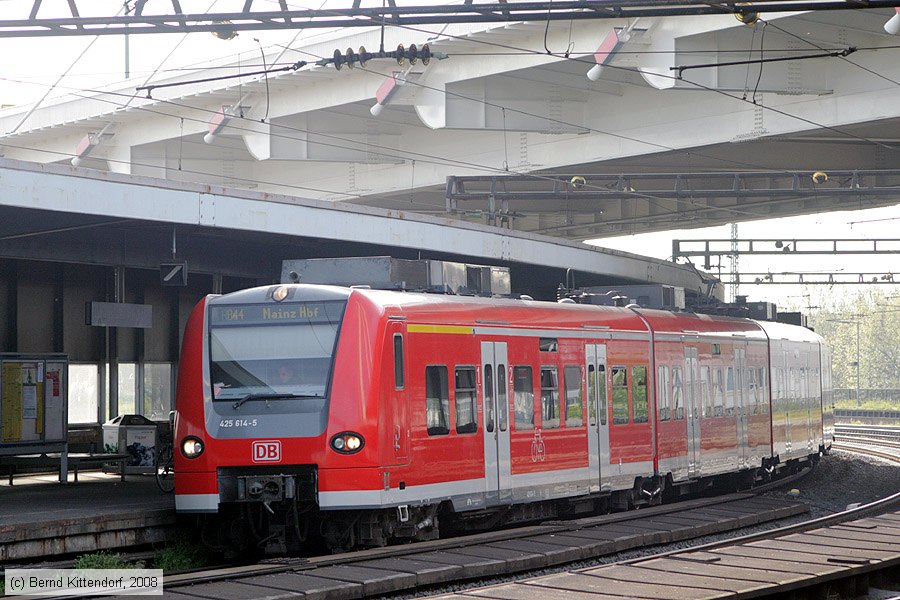 Deutsche Bahn - 425614-5
/ Bild: db4256145_bk0805020031.jpg