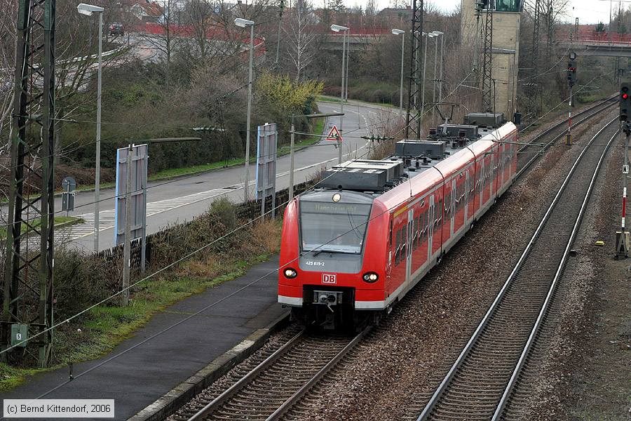 Deutsche Bahn - 425615-2
/ Bild: db4256152_bk0604010038.jpg