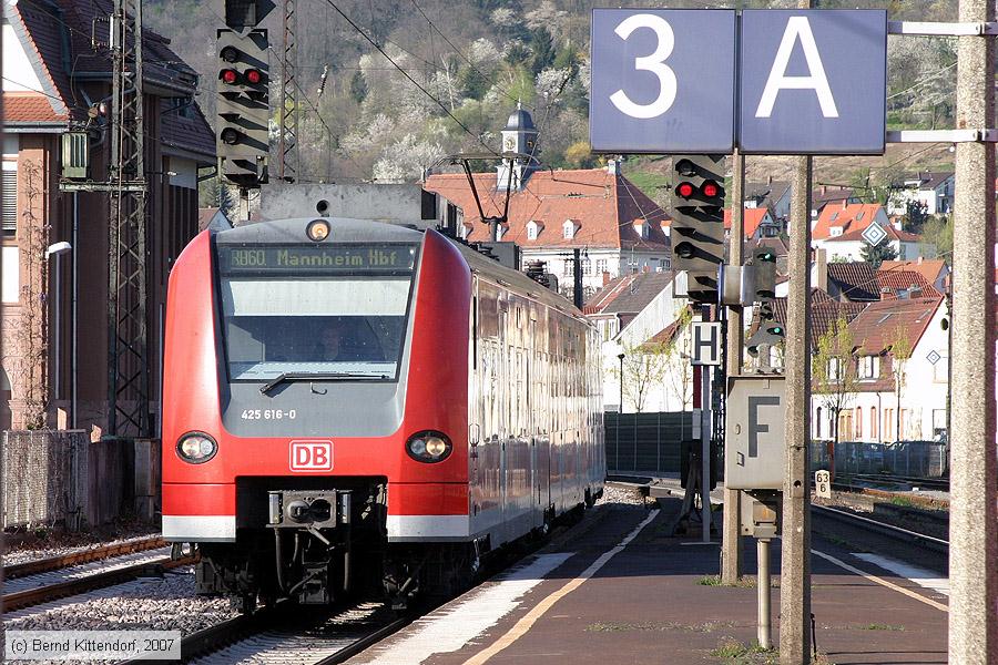 Deutsche Bahn - 425616-0
/ Bild: db4256160_bk0704080091.jpg