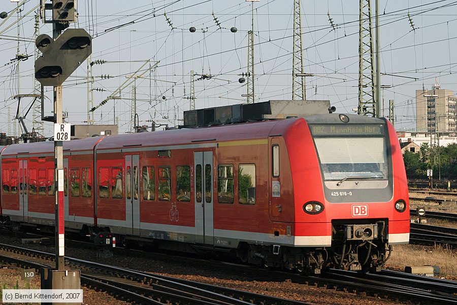 Deutsche Bahn - 425616-0
/ Bild: db4256160_bk0707140095.jpg